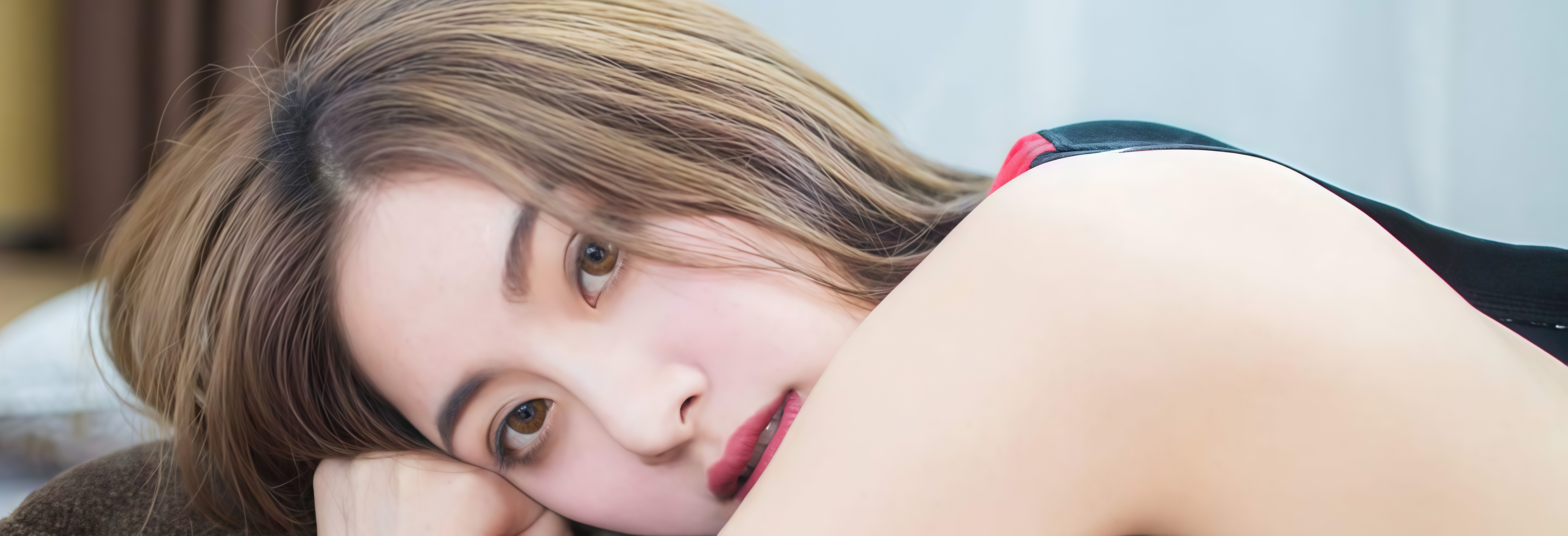 日韩在线-日本女孩内衣秀 掀起东京热狂潮