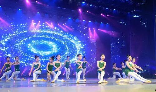 启航战舞舞蹈教学视频,跟随教学视频，解锁舞蹈新境界