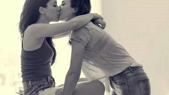 男生亲吻女生乳头视频,揭秘男生亲吻女生乳头的私密瞬间